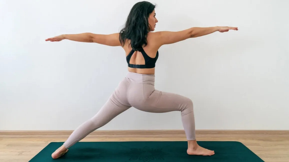 Manfaat & Gerakan Olahraga Yoga Penting Untuk Disimak!